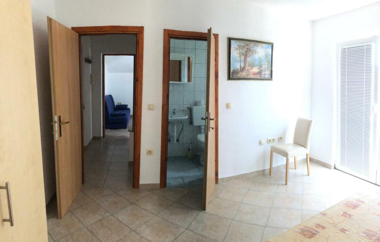 Miro Apartmani Ražanac Extérieur photo